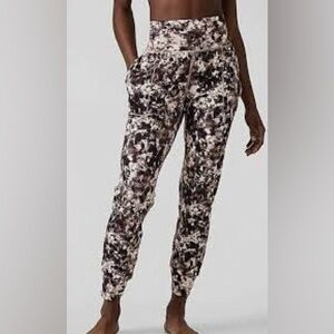 Athleta Salutation High-rise Printed Jogger | XL | EUC